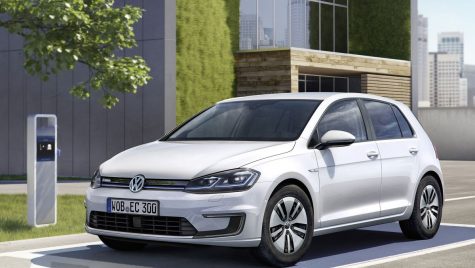 VW vrea fabrică proprie de baterii, concediază 30.000 angajați