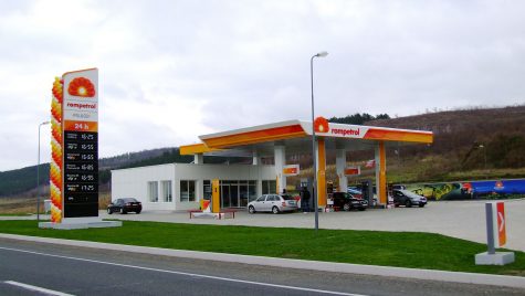 Chinezii preiau 51% din KMG International și Rompetrol