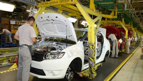 Atac informatic la fabrica Dacia. Producția parţial oprită