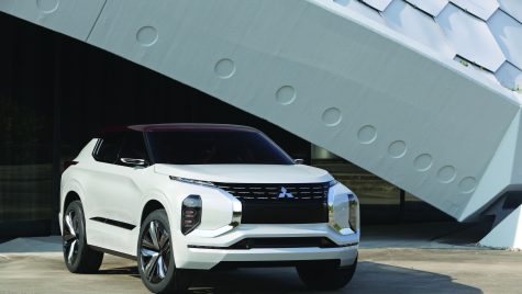 Prezentare Mitsubishi PHEV – GT