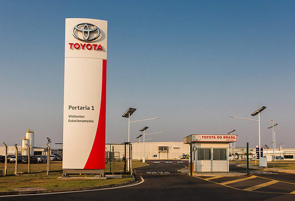 Toyota estimează că ar putea produce 10,6 mil. vehicule în 2023