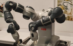 Robotul YuMi a ajuns la Liceul Tehnologic Construcţii de Maşini din Mioveni