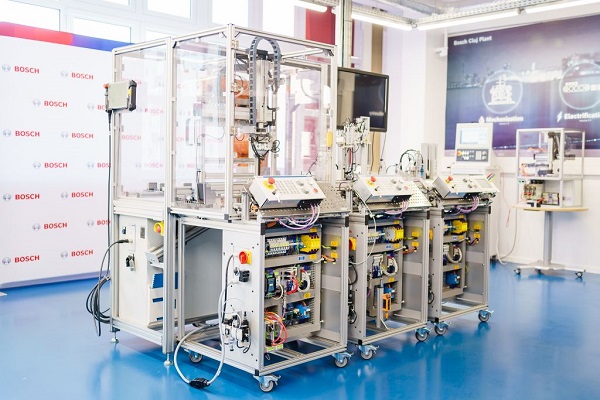 Bosch dotează un laborator de Industrie 4.0 în Universitatea Tehnică din Cluj-Napoca