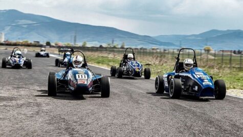 Tehnologia Schaeffler pe pistele de curse, la Formula Student